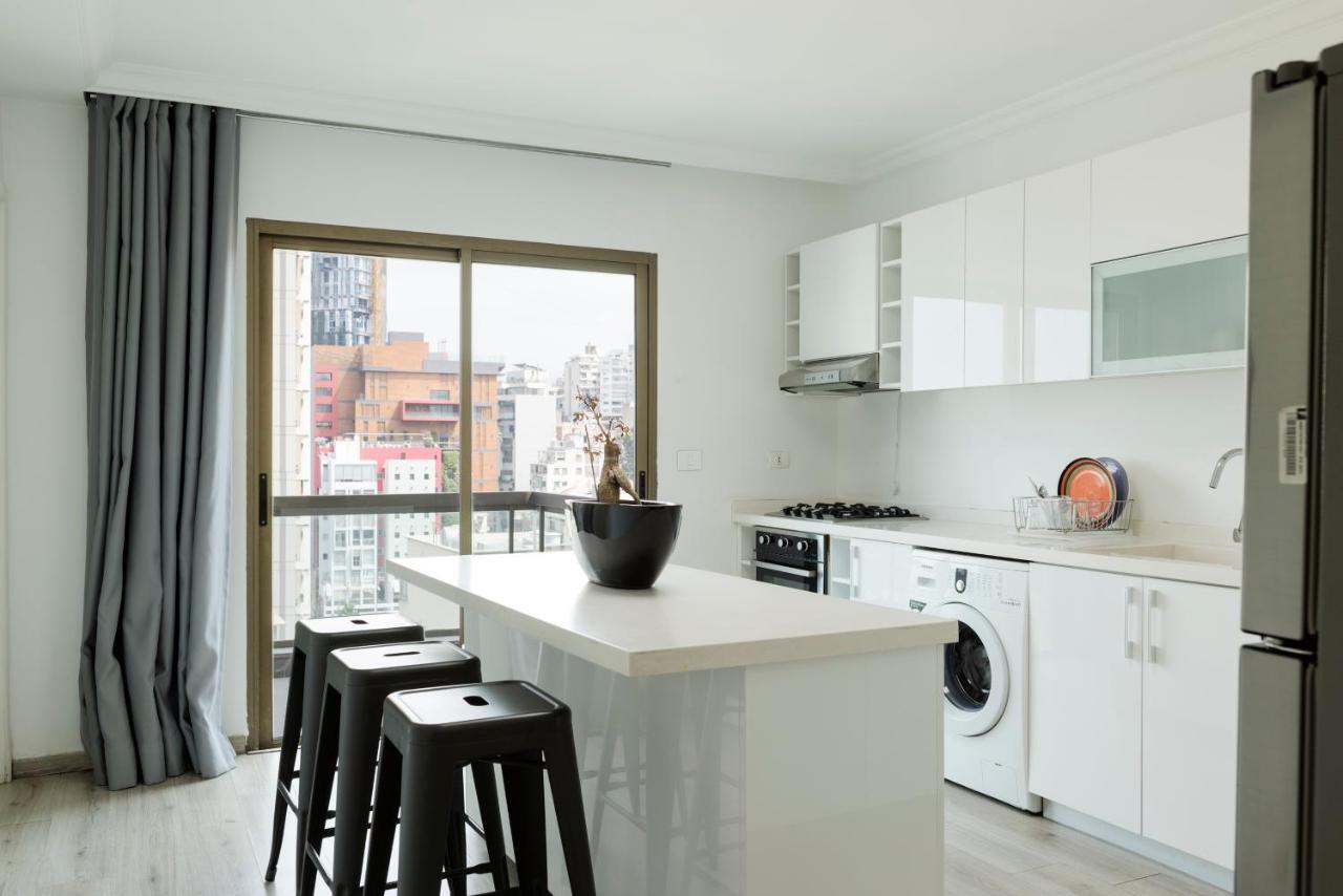 Apartment M-77 *