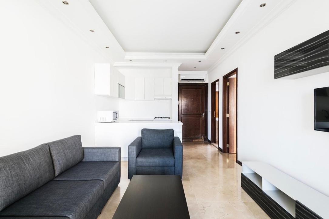 M-77 Apartment *